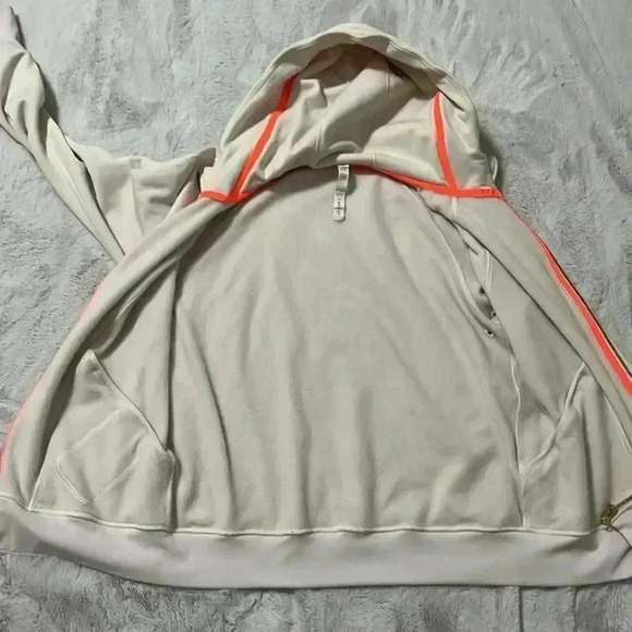 Lululemon Very soft hoodie - Picture 8 of 8